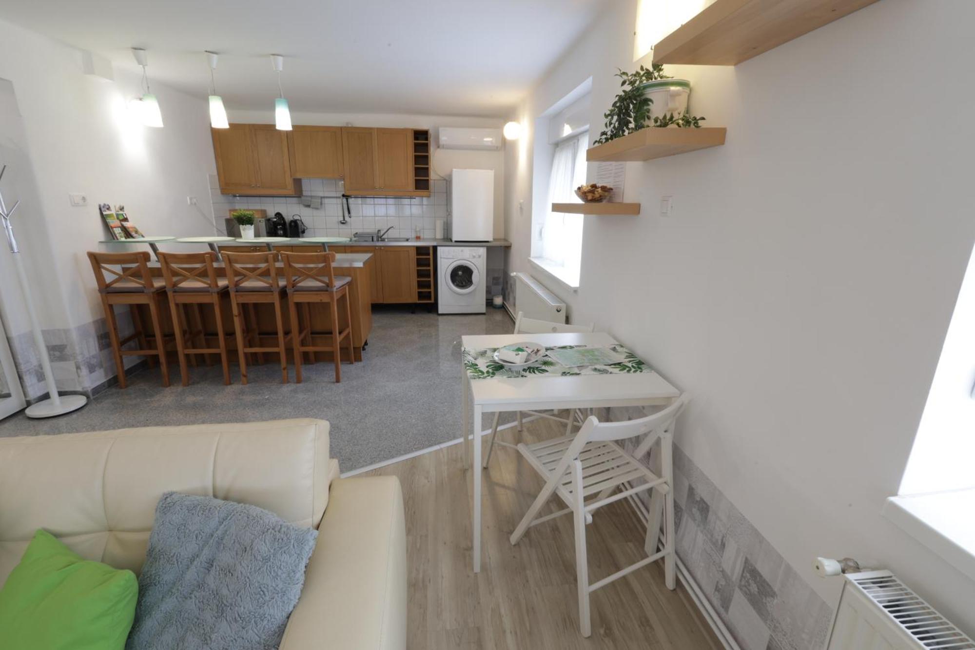 Stardust Apartman Pecs Exterior photo
